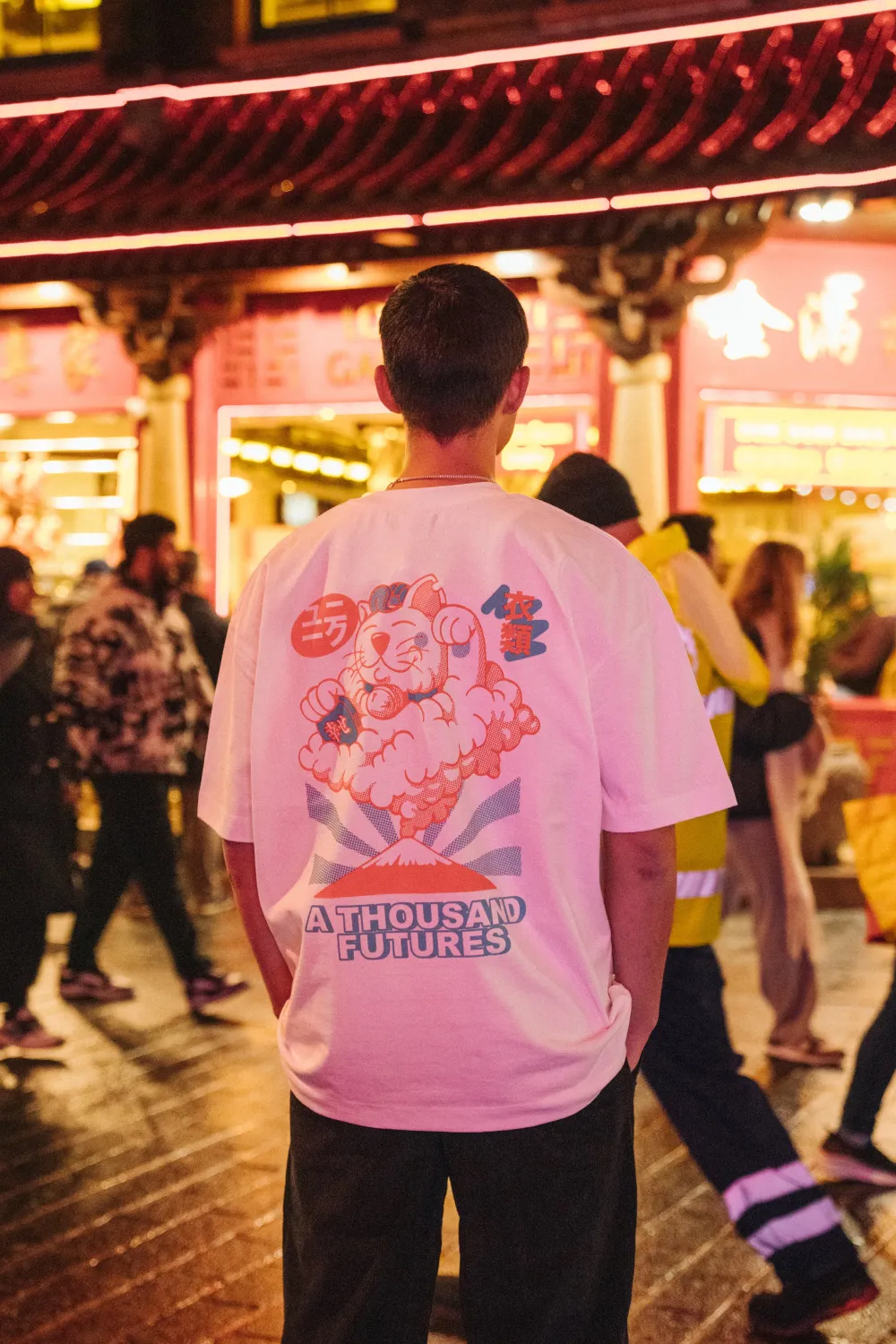 A Thousand Futures 'Lucky Cat' Tee - Vintage White
