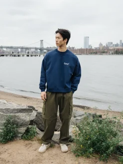 bound 'Angling Club' Sweater - Navy