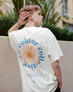 The Colour Collective Colour Collective 'Classic Wallflower' Tee - Natural