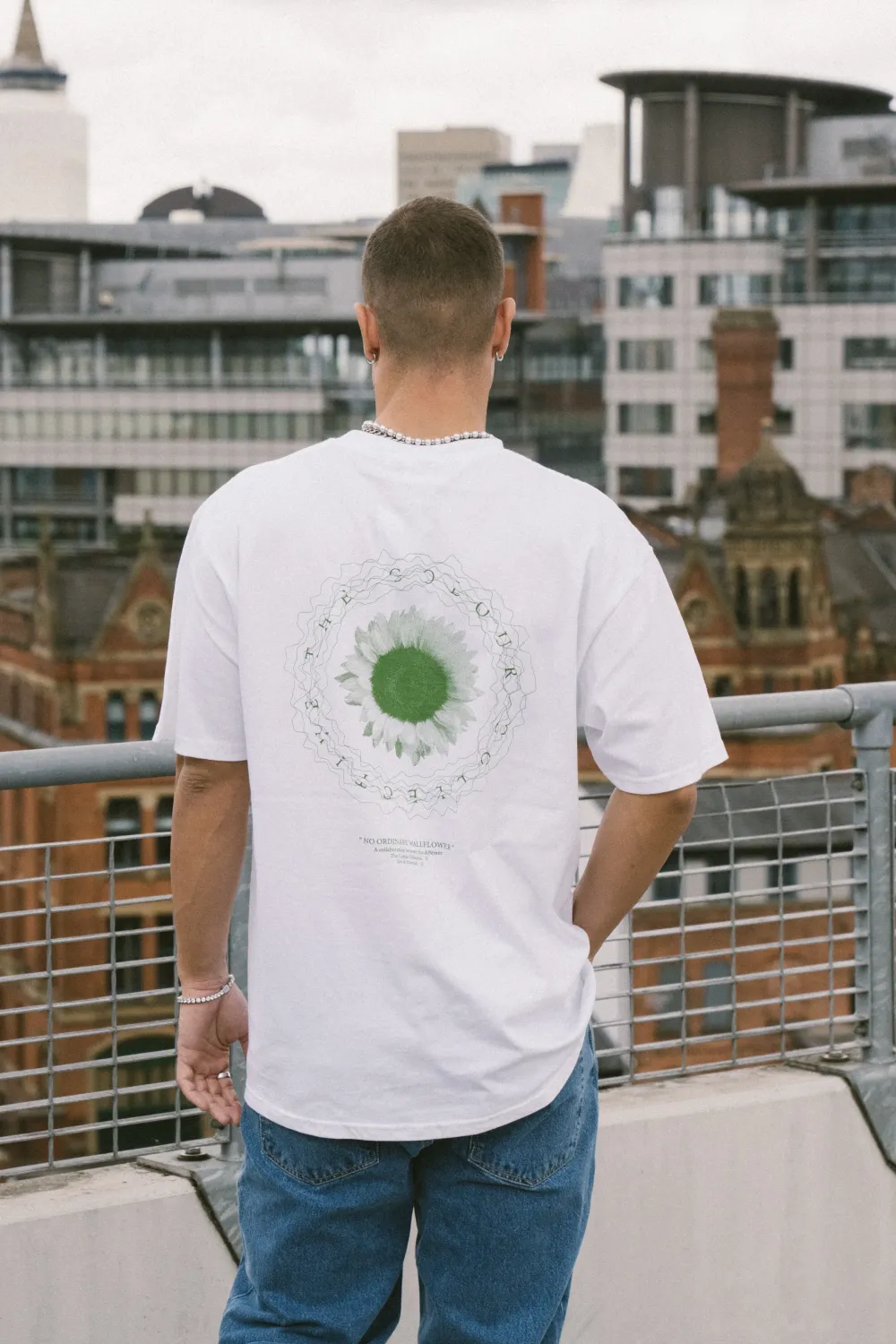 The Colour Collective Colour Collective 'Original Wallflower' Tee - White