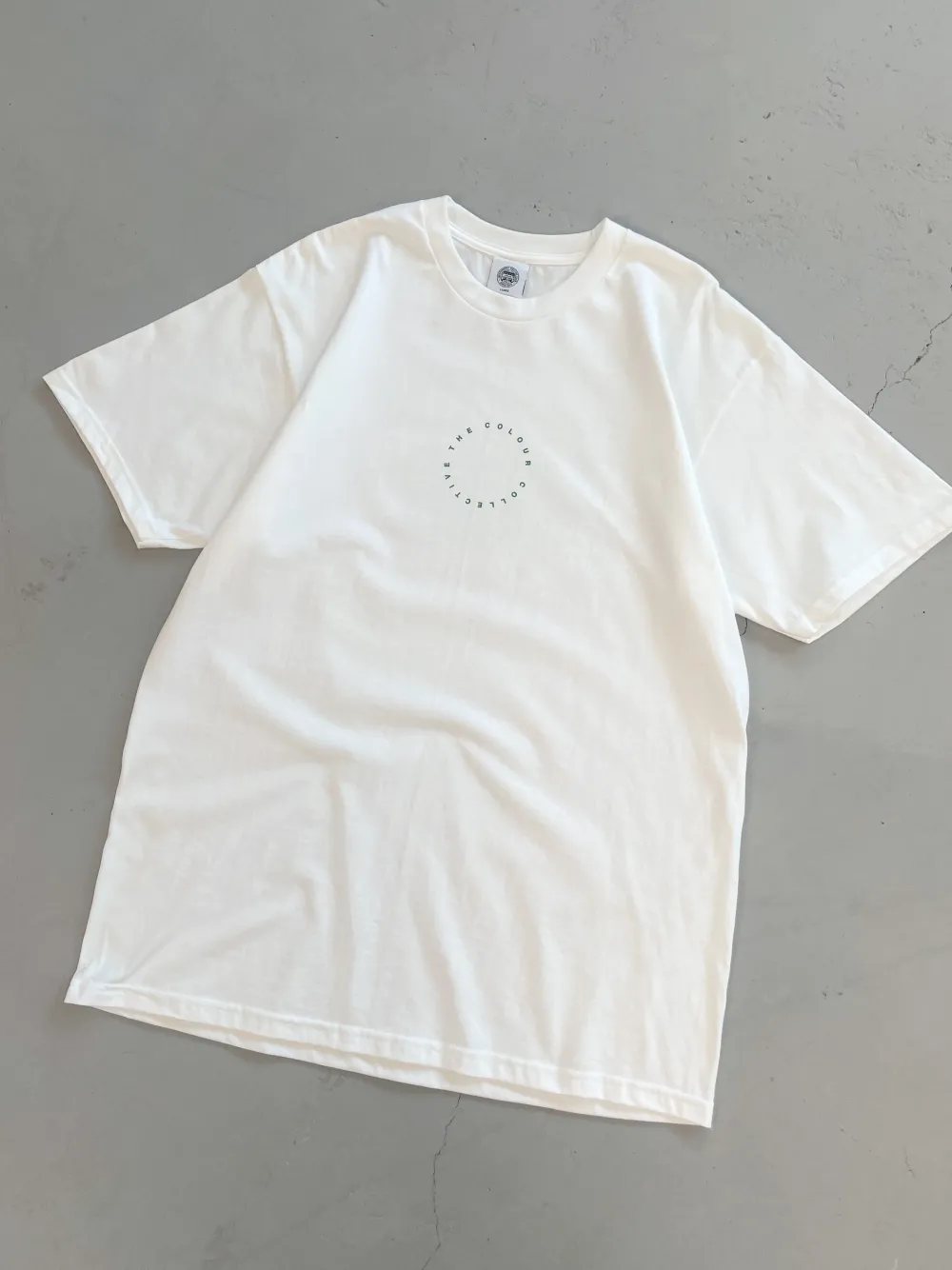 The Colour Collective Colour Collective 'Original Wallflower' Tee - White