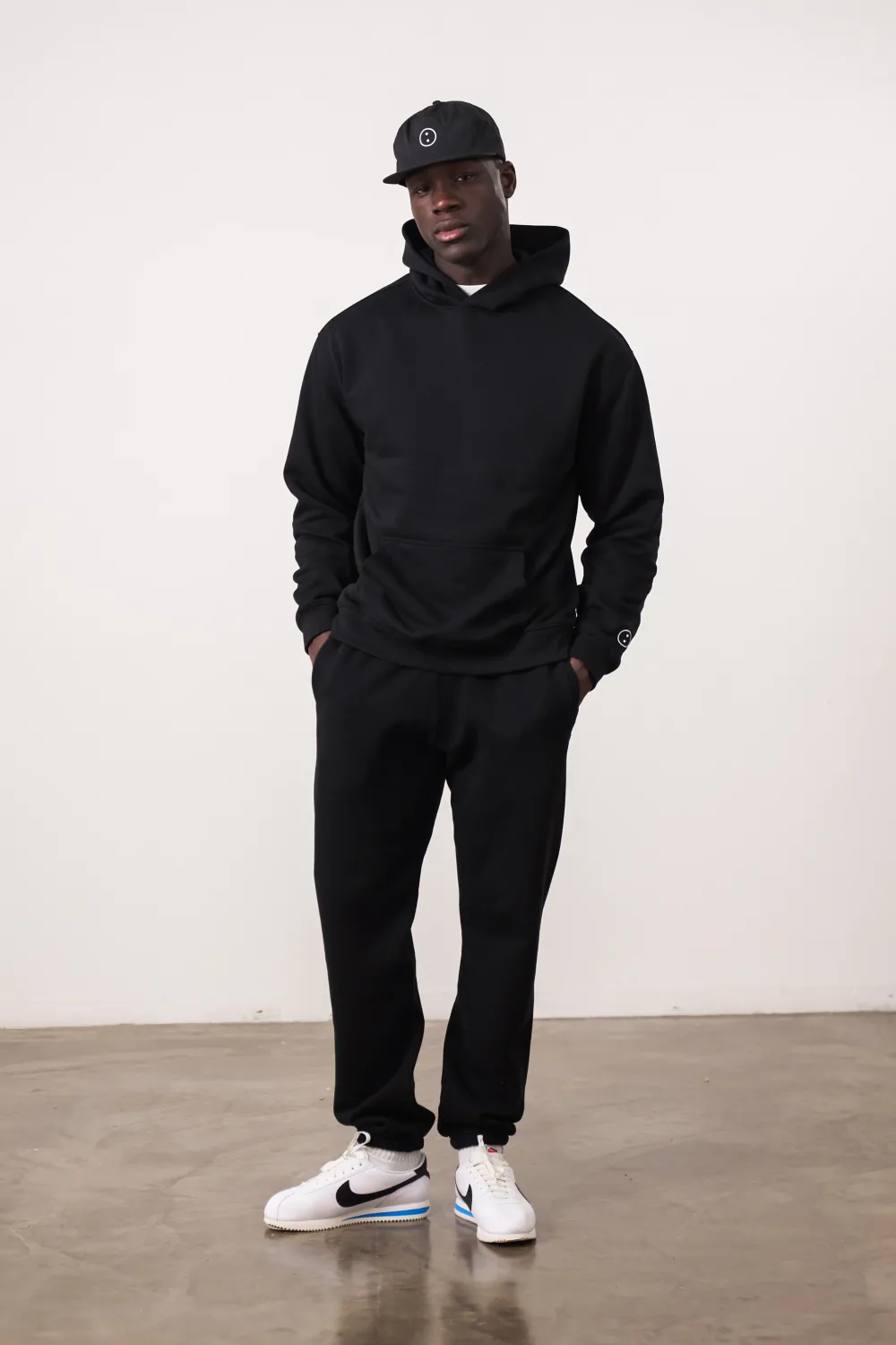 UN:IK Essentials Essentials Premium Hoodie - Black