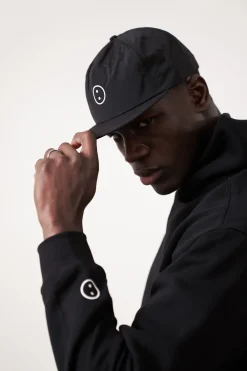 UN:IK Essentials Essentials Premium Snapback Cap - Black
