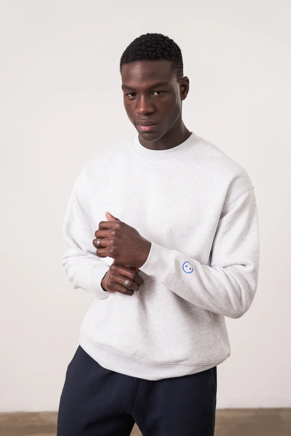 UN:IK Essentials Essentials Premium Sweater - Ash