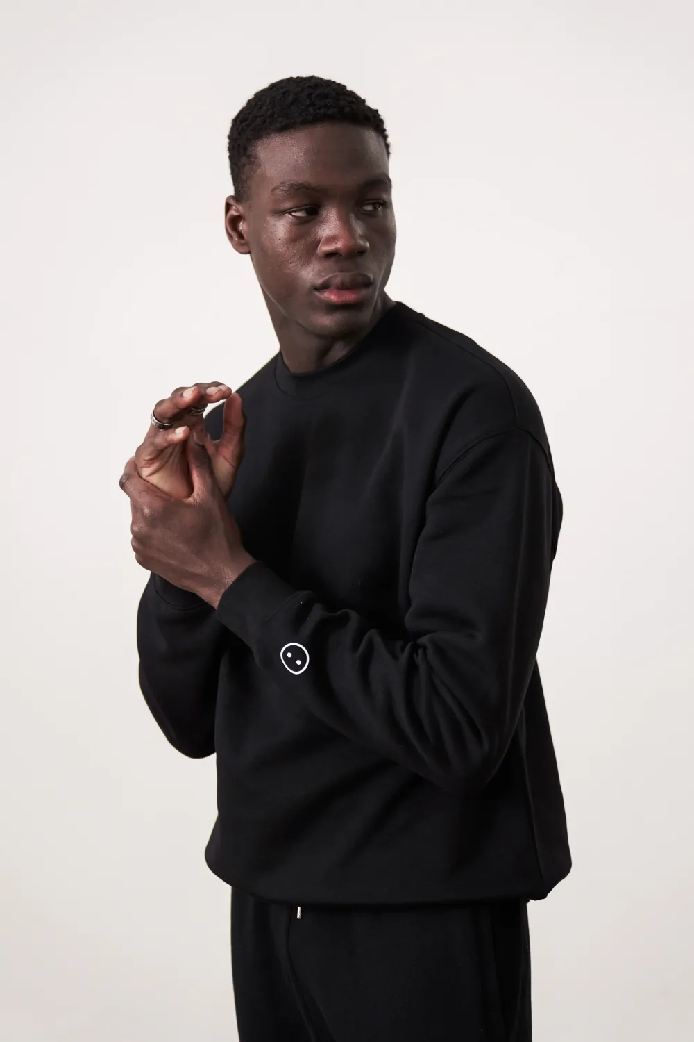 UN:IK Essentials Essentials Premium Sweater - Black