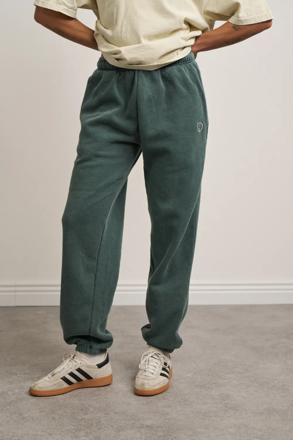 UN:IK Essentials Essentials Vintage Washed Joggers - Forest
