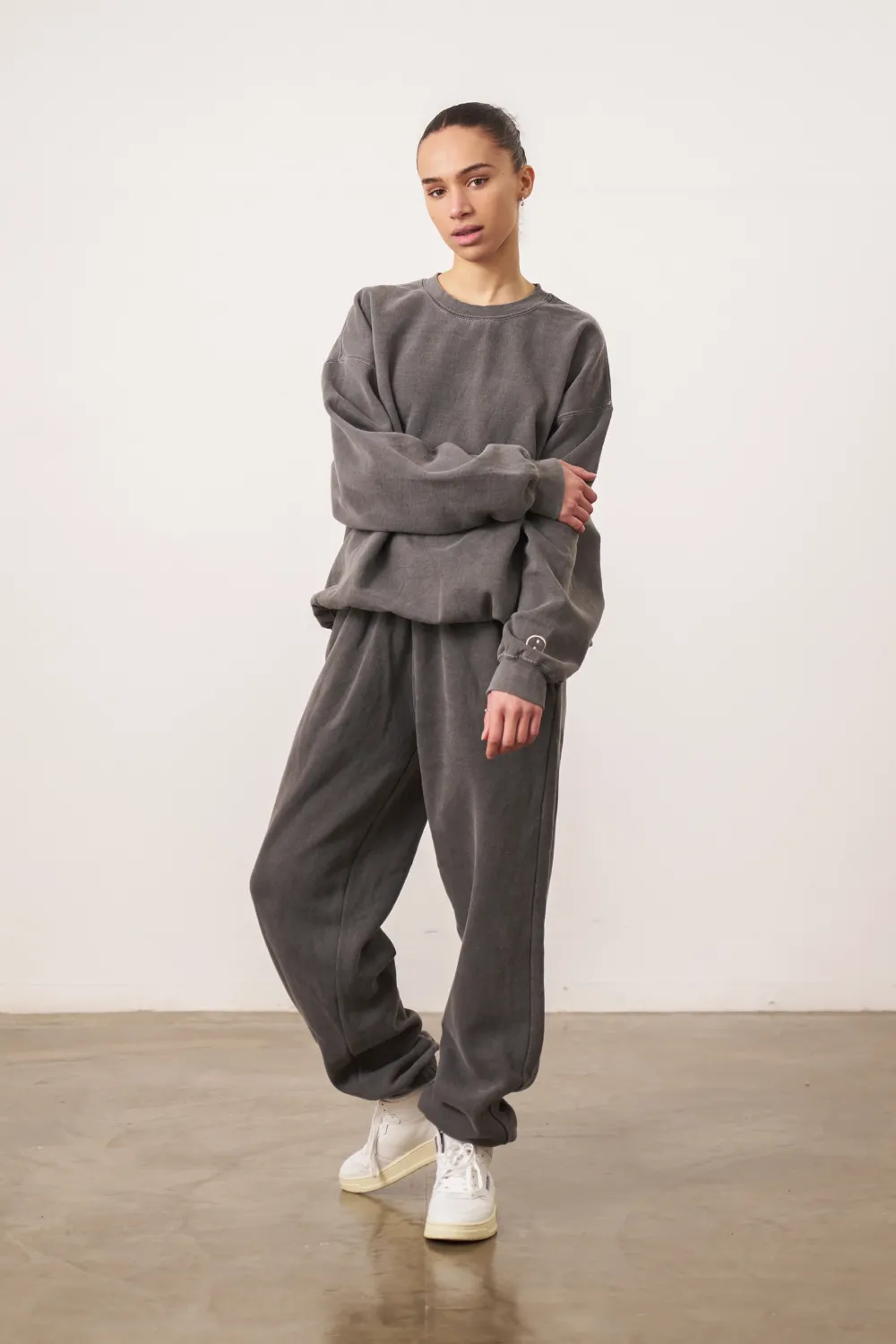 UN:IK Essentials Essentials Vintage Washed Sweater - Charcoal