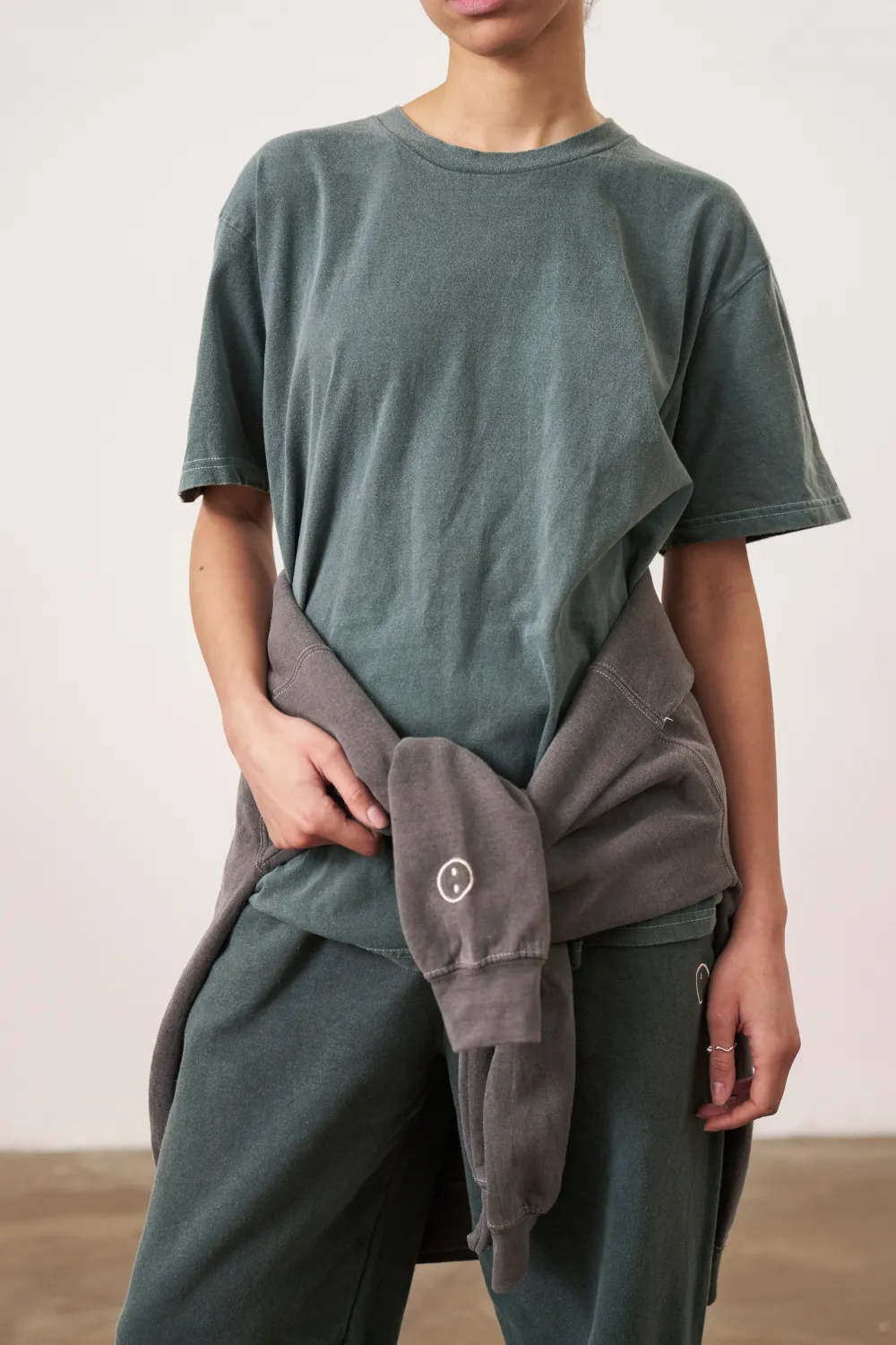 UN:IK Essentials Essentials Vintage Washed Tee - Forest