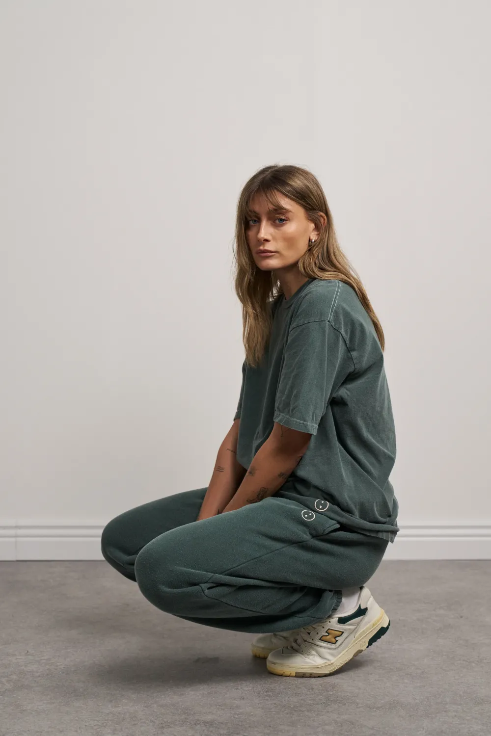 UN:IK Essentials Essentials Vintage Washed Tee - Forest