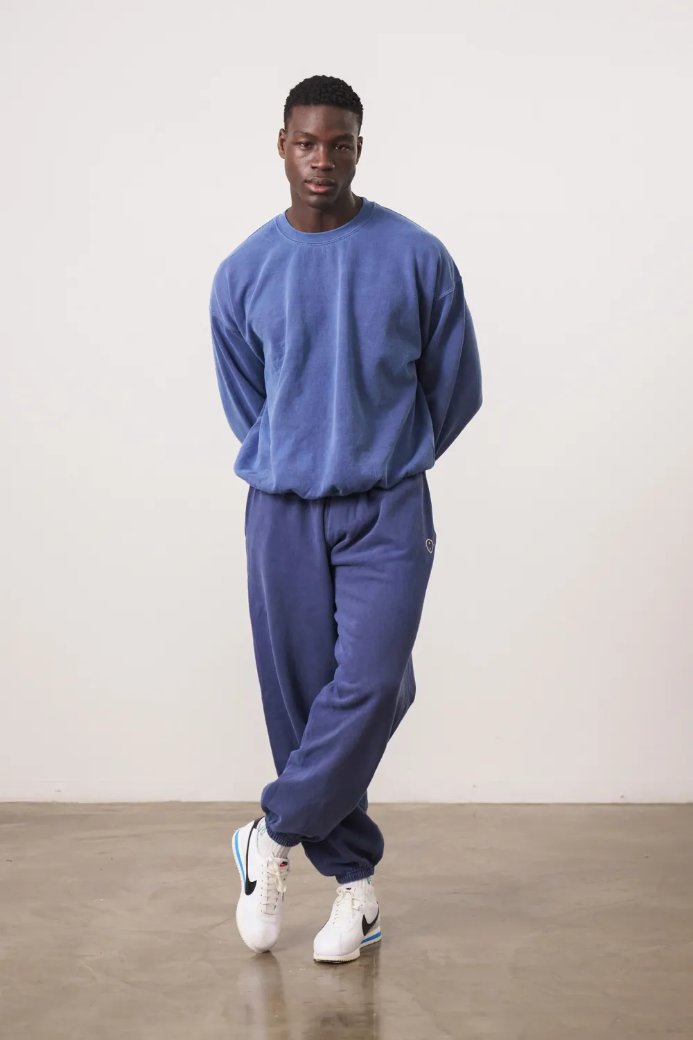 UN:IK Essentials Essentials Vintage Washed Sweater - Navy