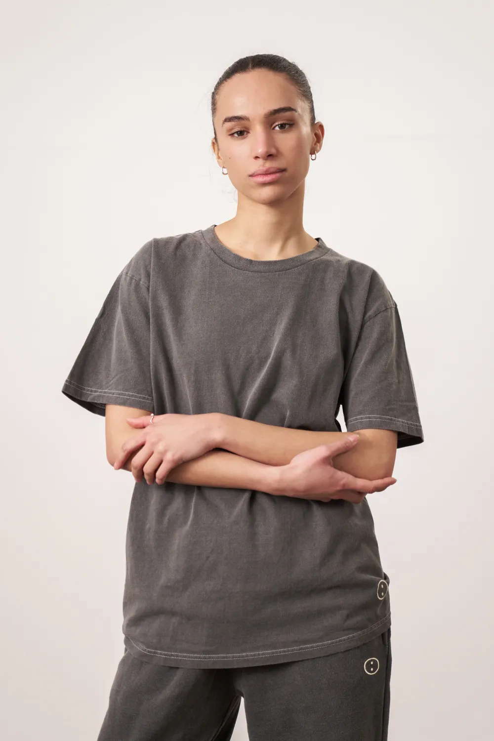 UN:IK Essentials Essentials Vintage Washed Tee - Charcoal