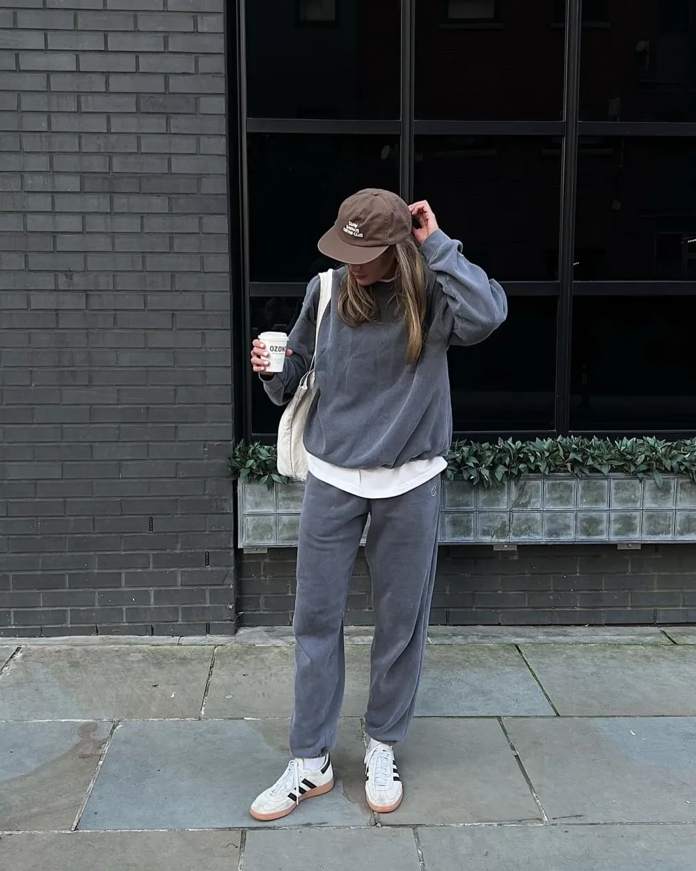 UN:IK Essentials Essentials Vintage Washed Sweater & Jogger Set - Charcoal