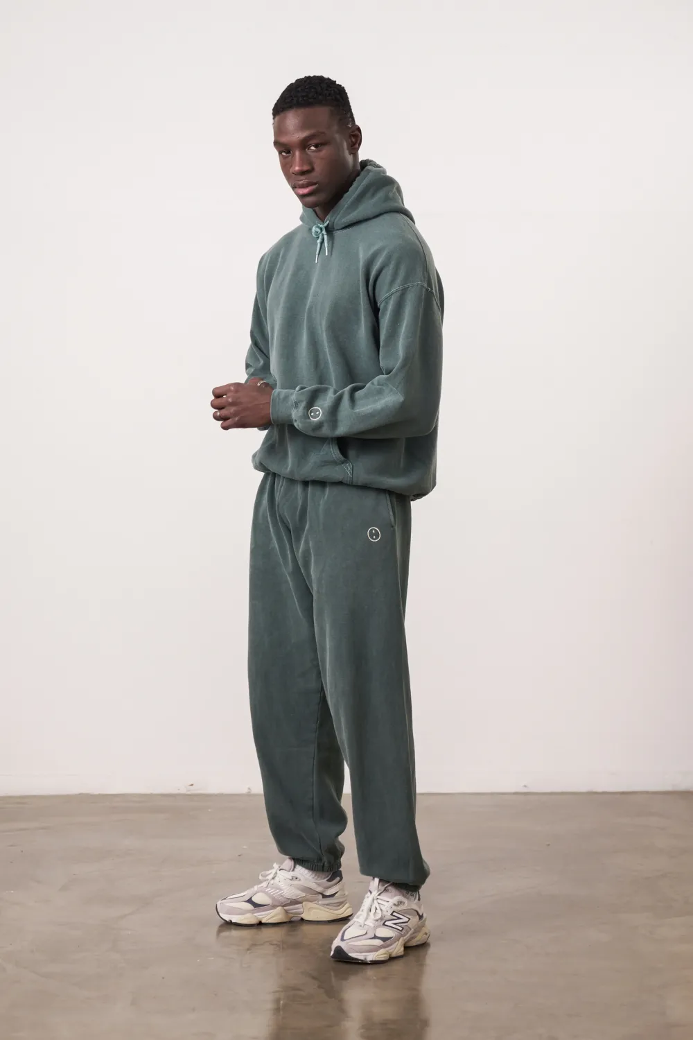 UN:IK Essentials Essentials Vintage Washed Hoodie - Forest