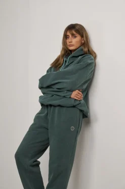 UN:IK Essentials Essentials Vintage Washed Hoodie - Forest