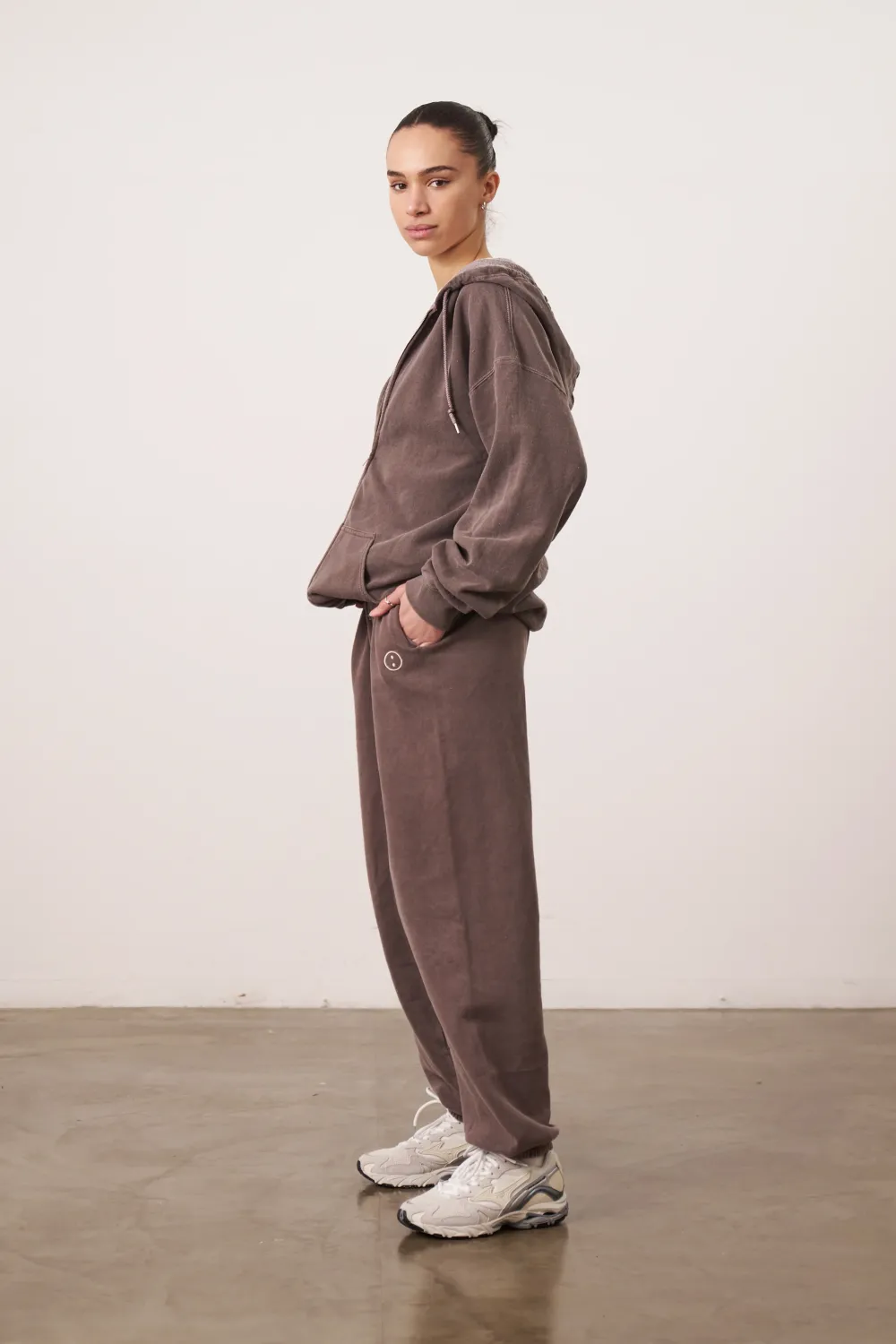 UN:IK Essentials Essentials Vintage Washed Joggers - Cocoa