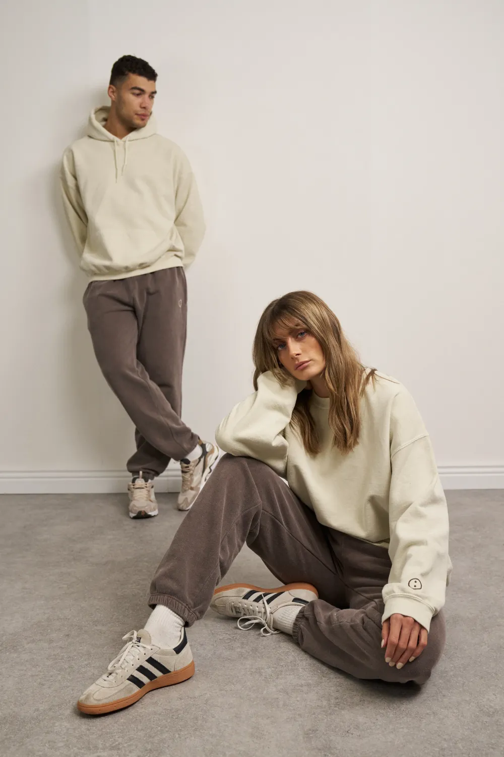 UN:IK Essentials Essentials Vintage Washed Sweater - Ivory