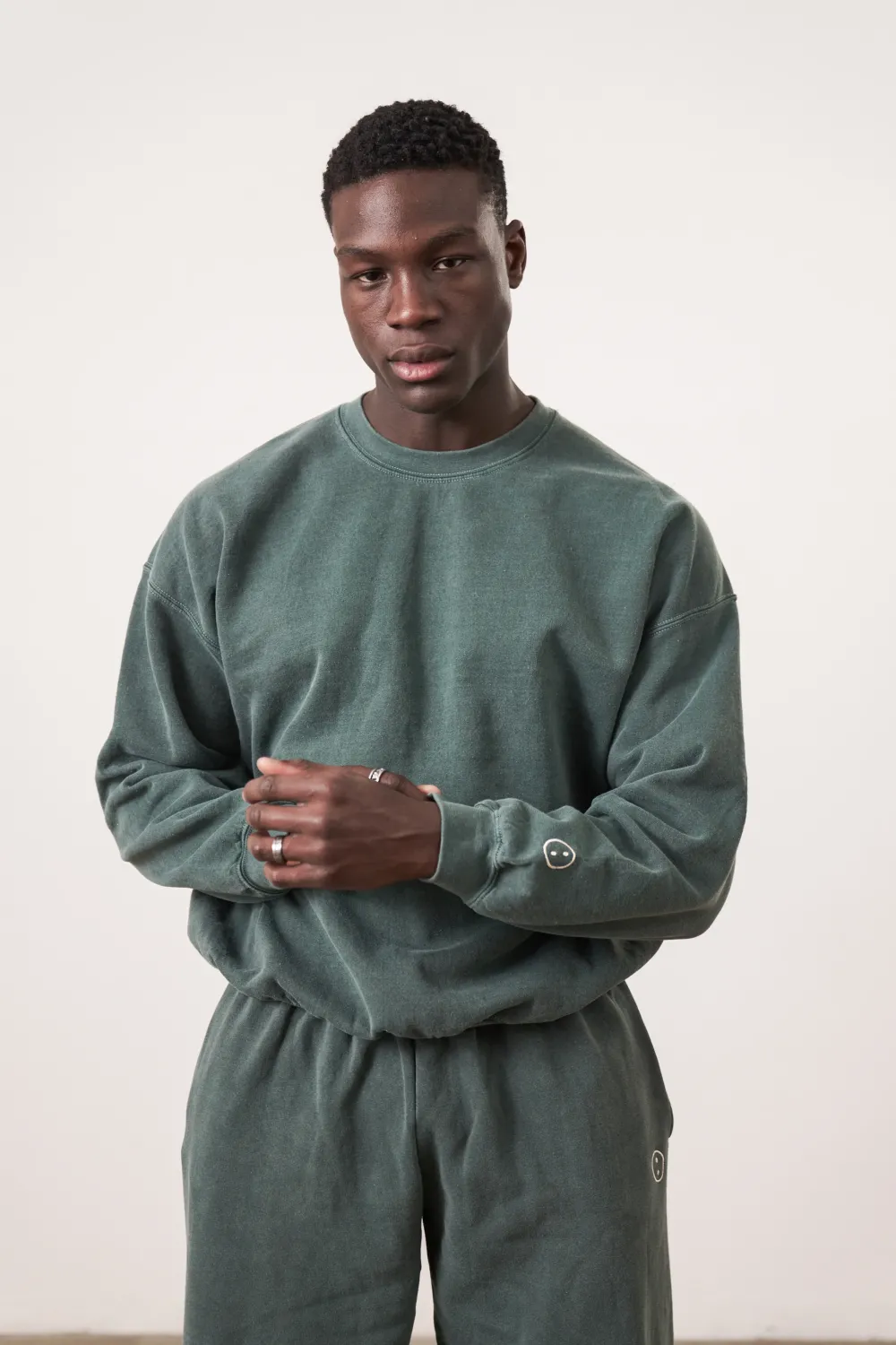UN:IK Essentials Essentials Vintage Washed Sweater - Forest