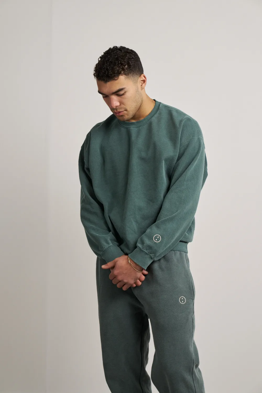 UN:IK Essentials Essentials Vintage Washed Sweater - Forest