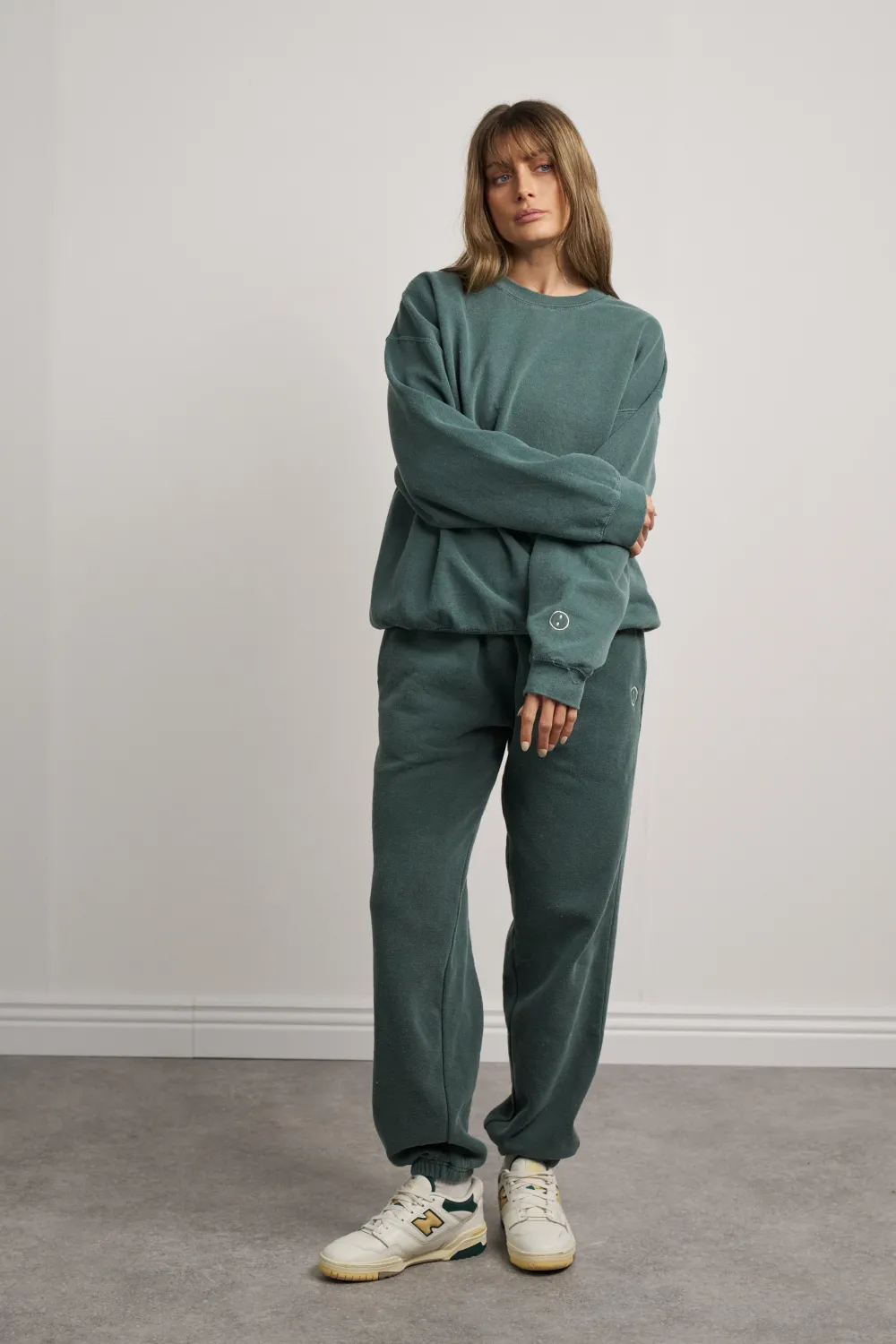 UN:IK Essentials Essentials Vintage Washed Sweater - Forest