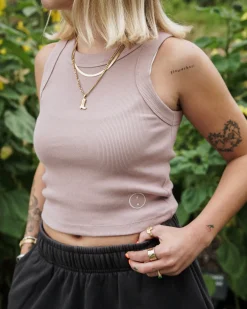UN:IK Essentials Essentials WMNS Embroidered Crop Rib Tank - Hazy Pink