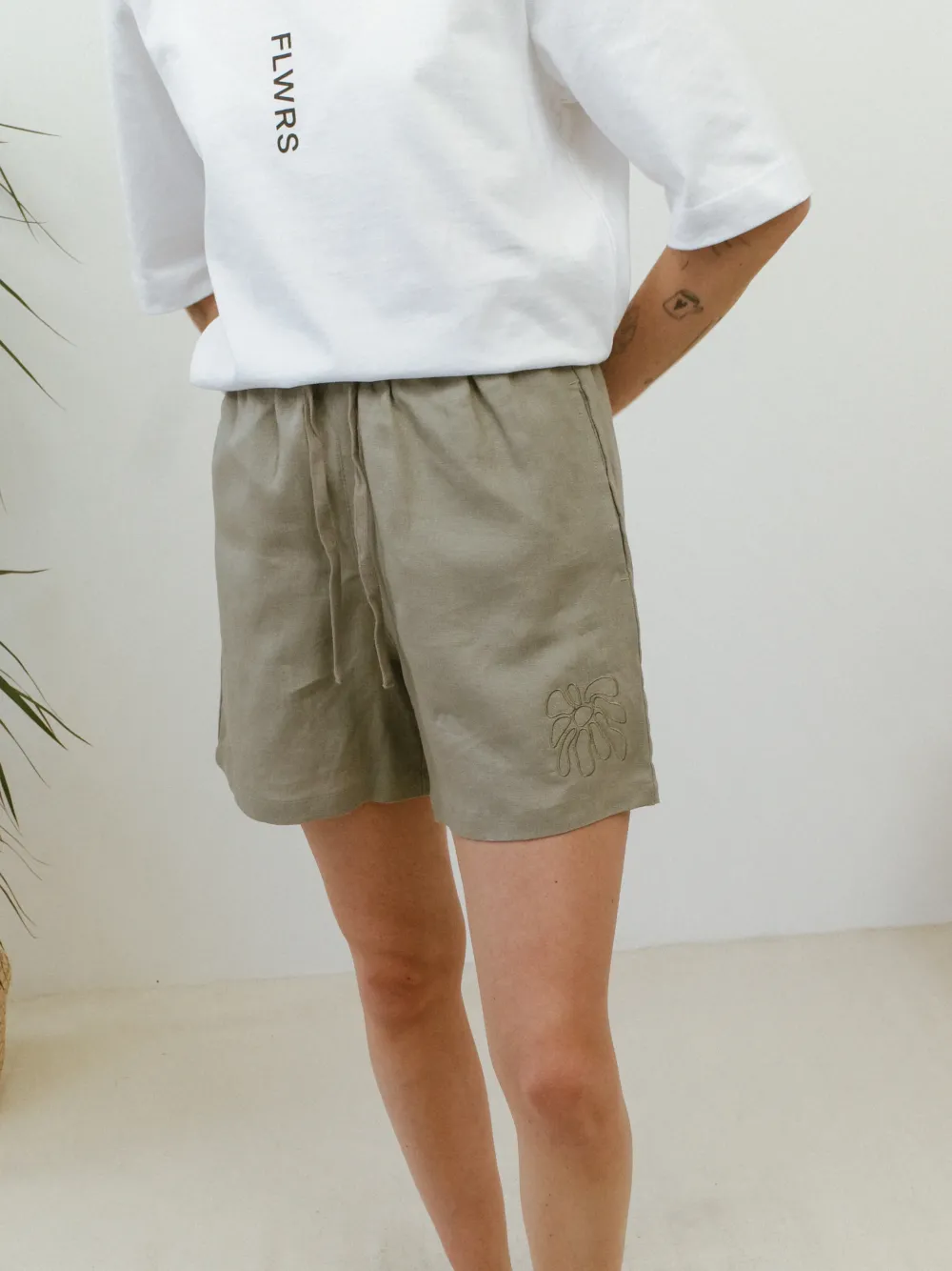 Women FLWRS by Chloe Hayward FLWRS Embroidered Linen Shorts - Sage
