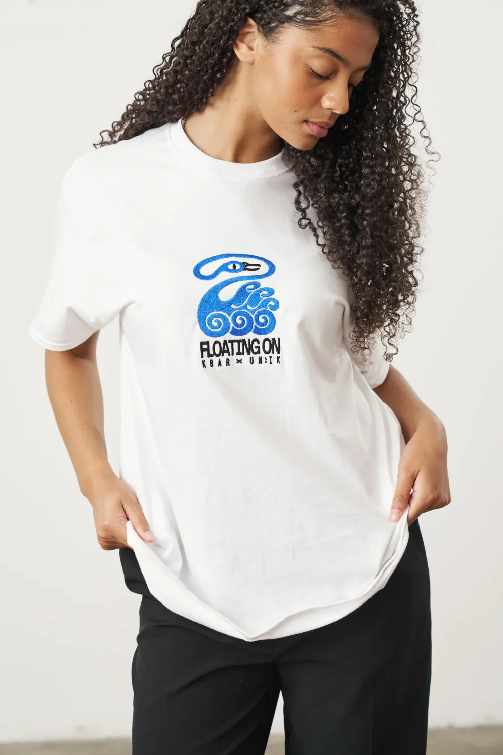 KBar Design KBAR X UN:IK 'Floating On' Embroidered Tee - White