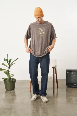 KBar Design KBAR X UN:IK 'Frog Pond' Vintage Washed Tee - Chocolate