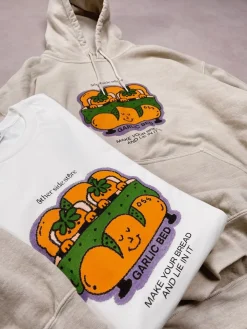 Other Side Store 'Garlic Bed' Tee - White