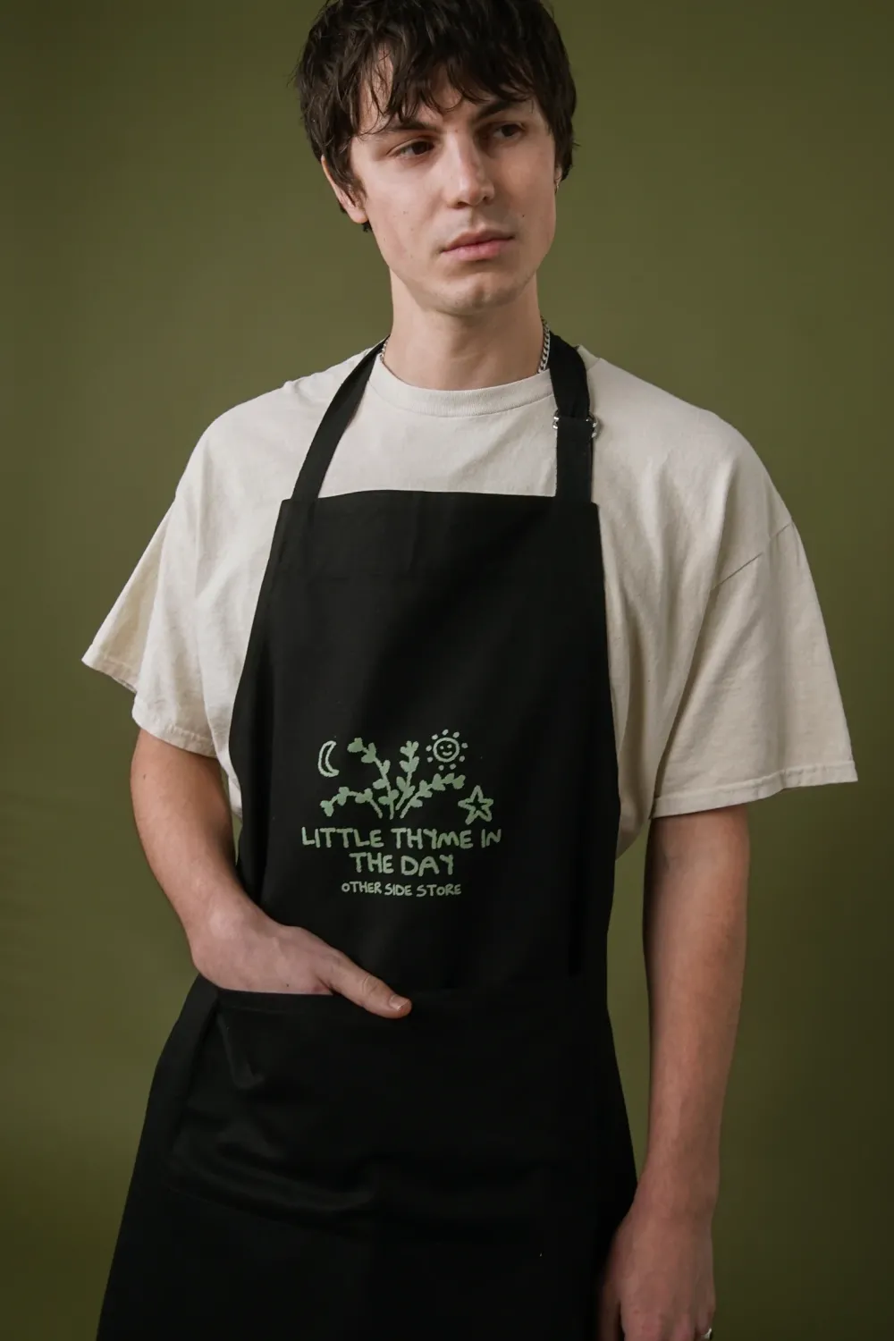 Other Side Store 'Little Thyme' Apron - Black