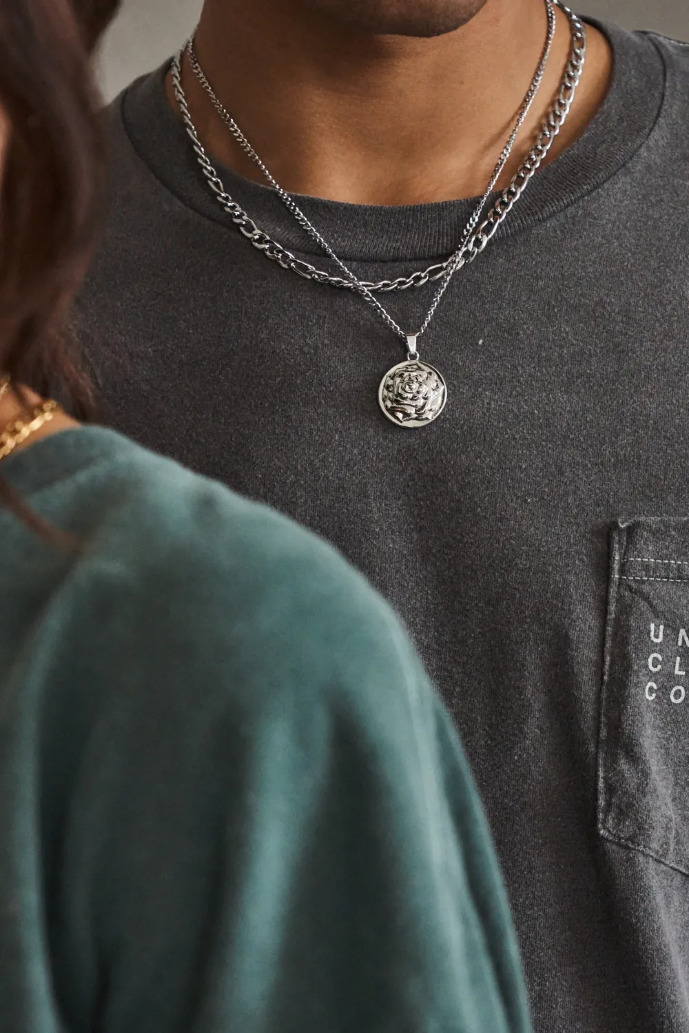 UN:IK Essentials Rose Pendant Necklace - Silver / Gold