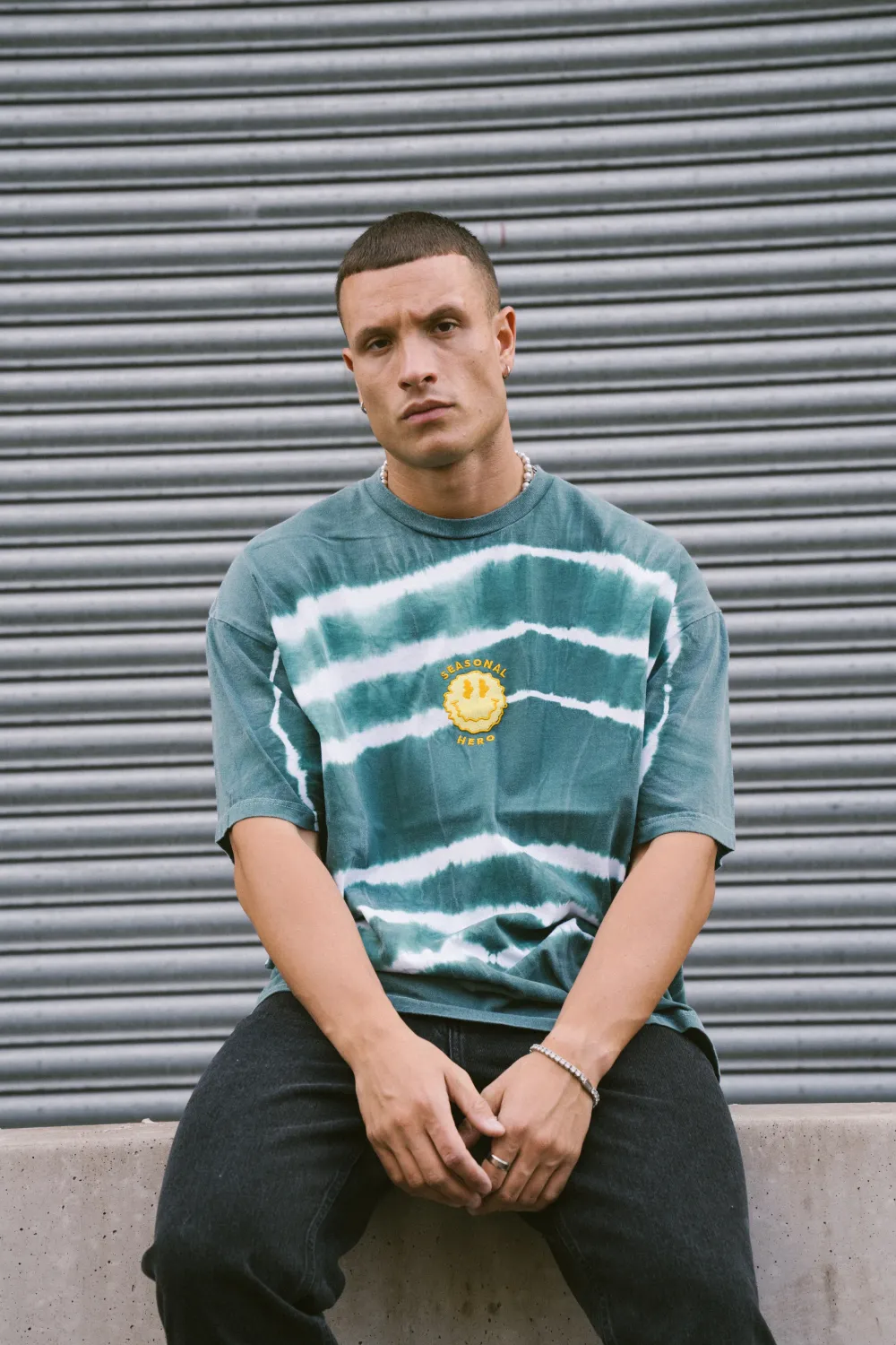 Seasonal Hero 'Trippy Smiler' Tie Dye Washed Tee - Green & White