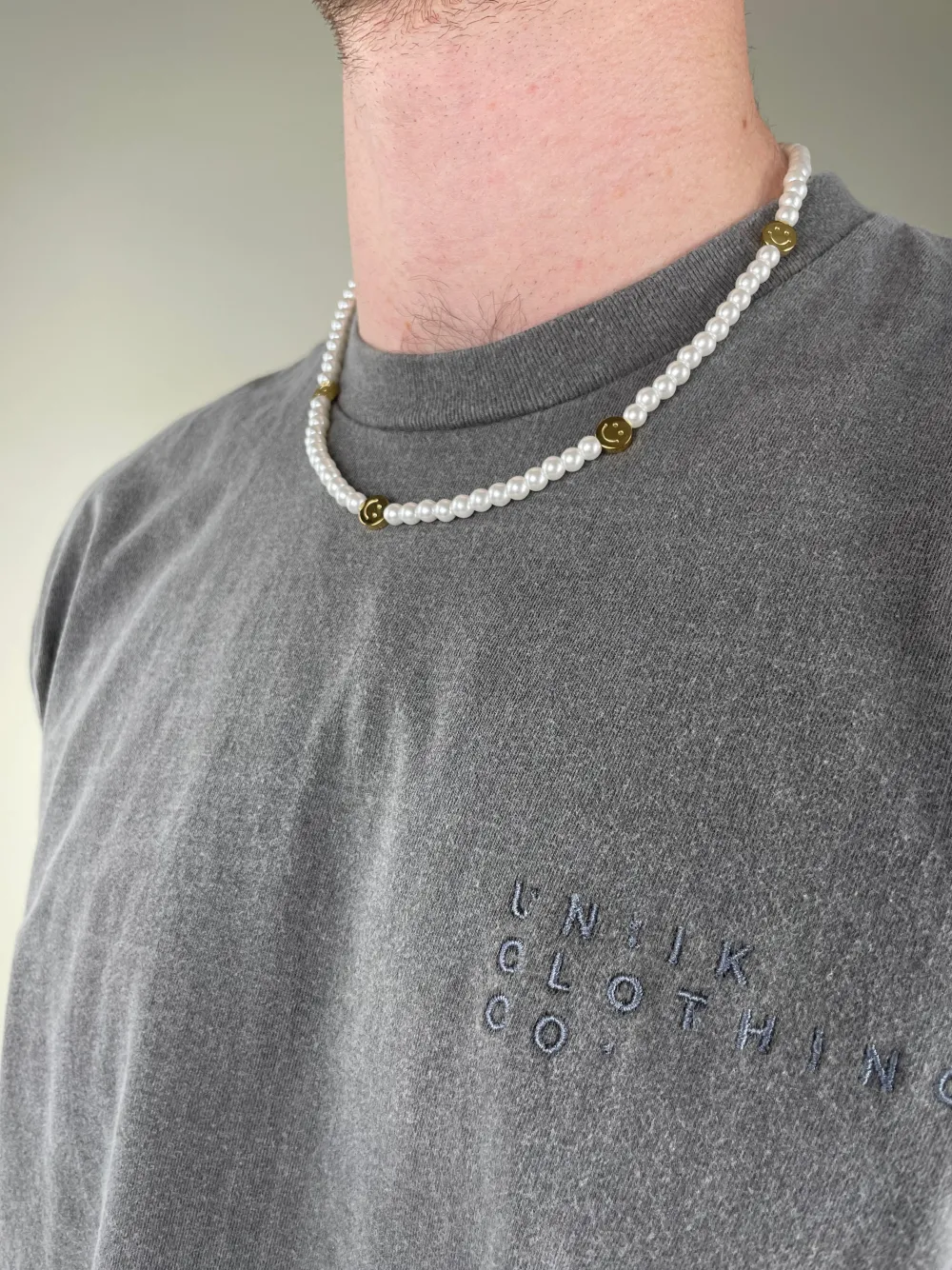 UN:IK Essentials Smiley Pearl Necklace