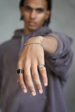 UN:IK Essentials Stone Ring - Black