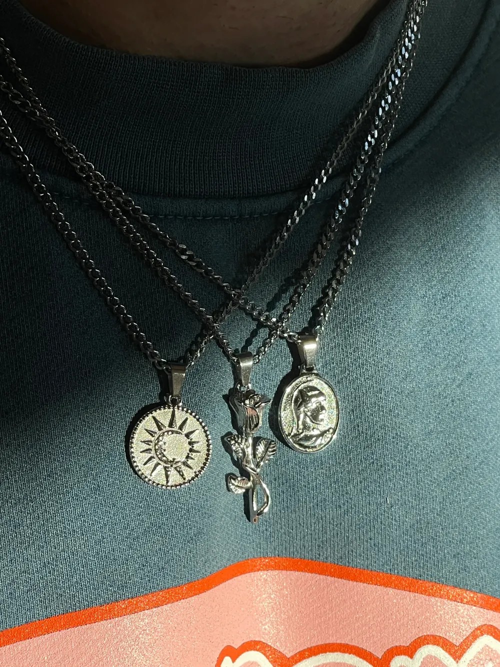 UN:IK Essentials Valentine Pendant Necklace - Silver / Gold