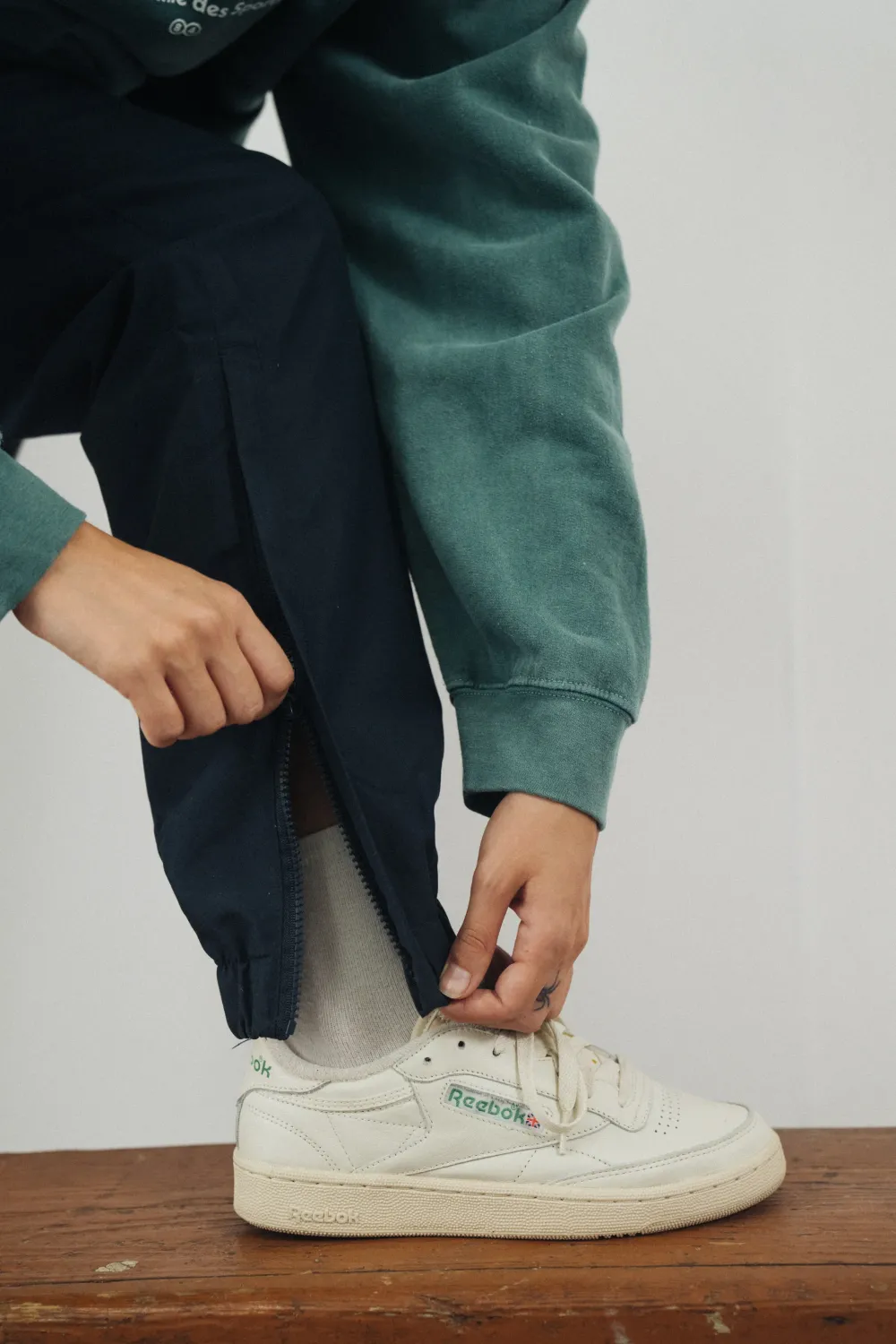 Vice 84 'Académie Des Sports Script' Nylon Trackpants - Navy
