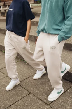Vice 84 'Académie Des Sports Script' Joggers - Bone