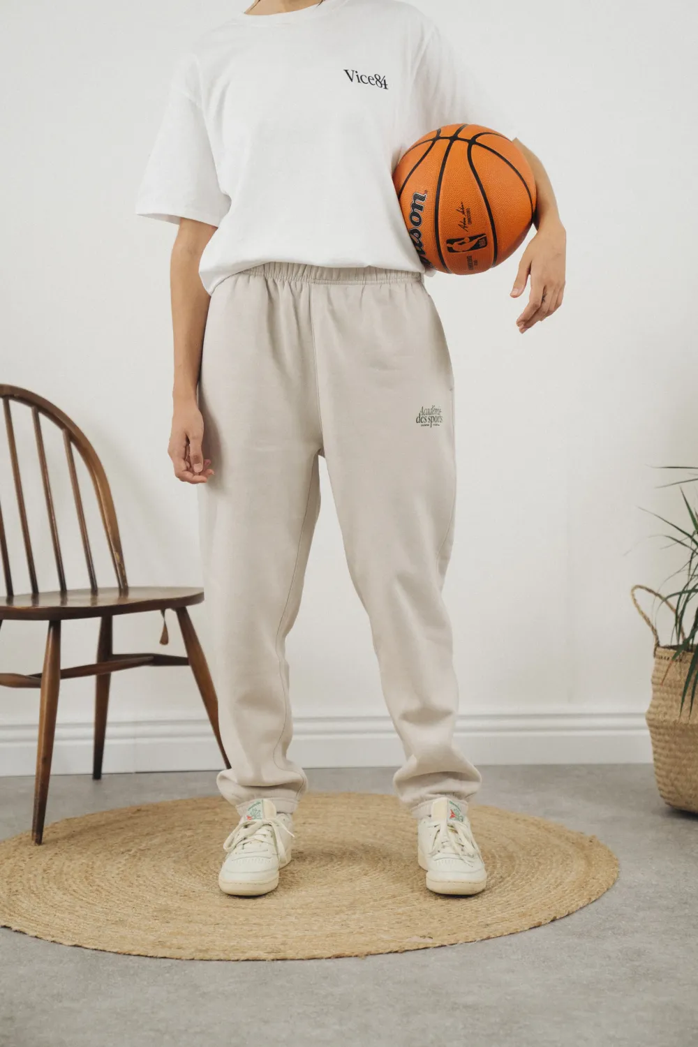 Vice 84 'Académie Des Sports Script' Joggers - Bone