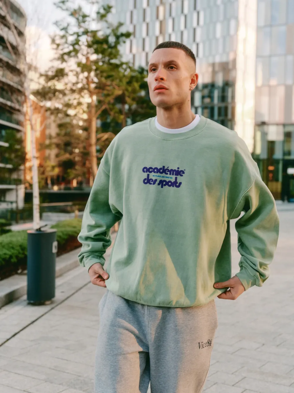 Vice 84 'Club Académie' Vintage Washed Sweater - Pistachio