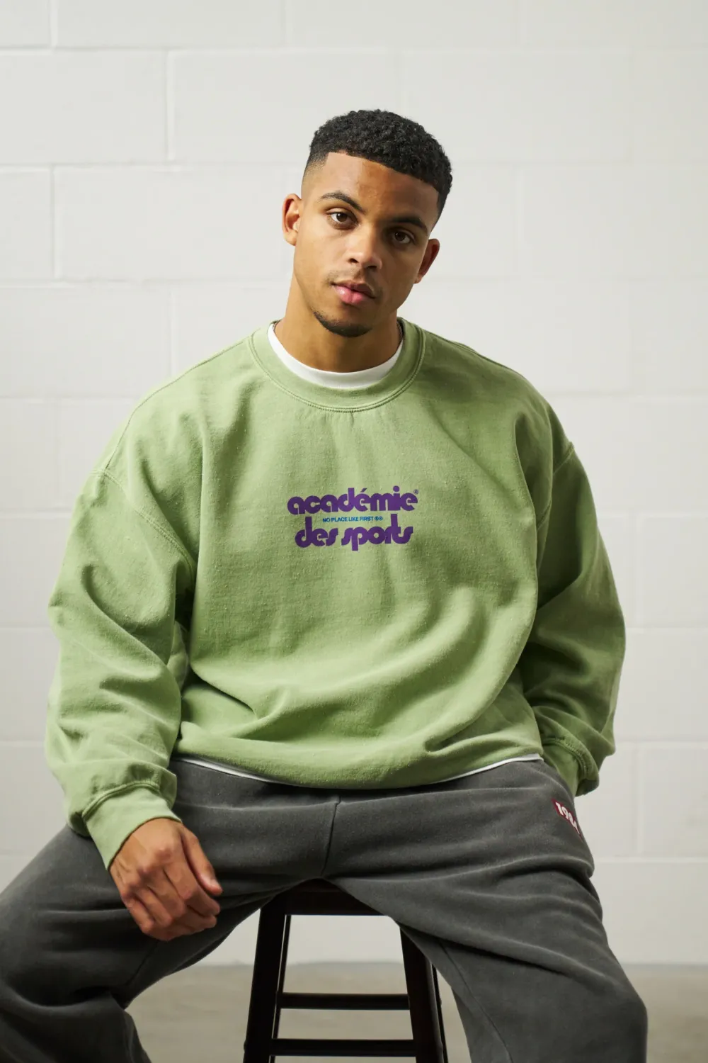 Vice 84 'Club Académie' Vintage Washed Sweater - Pistachio