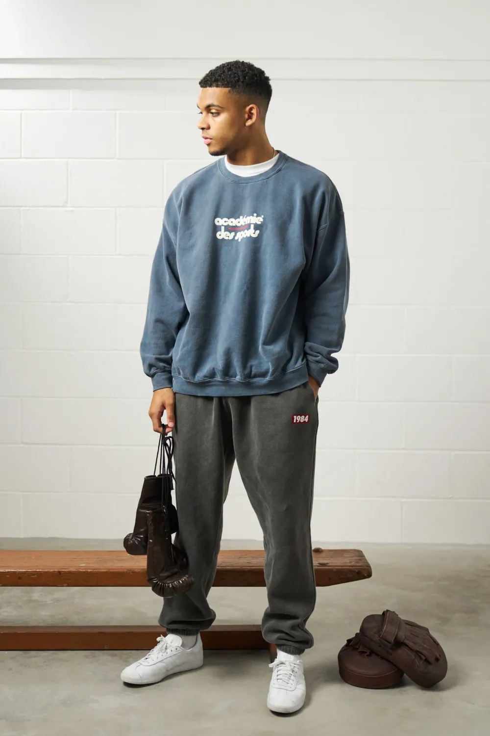 Vice 84 'Club Académie' Vintage Washed Sweater - Navy