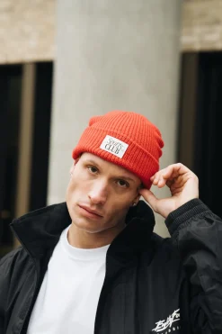 Vice 84 'Sports Club' Ribbed Beanie - Red