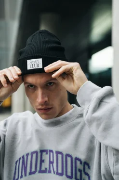 Vice 84 'Sports Club' Ribbed Beanie - Black