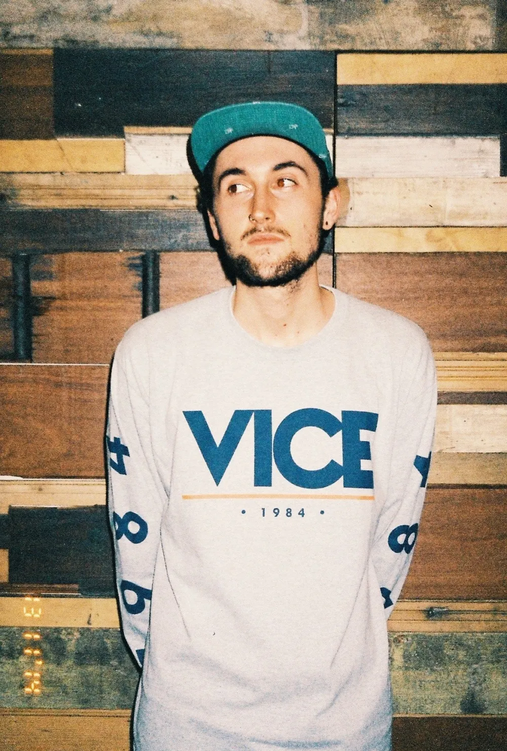 Vice 84 'Sports Tee - Grey *100K CLUB*