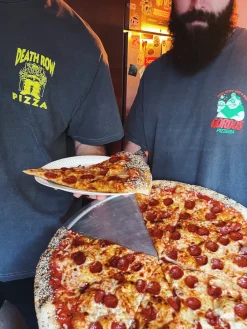 Gordos Pizzeria World Famous Gordos 'Last Slice' Vintage Washed Tee - Black